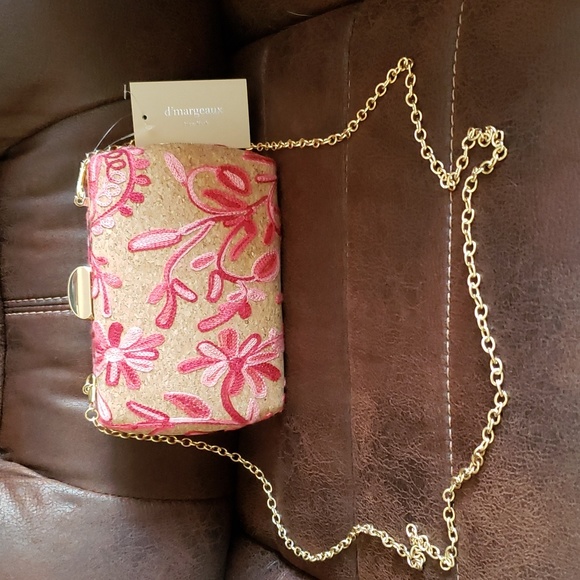 D' Margeaux New York Women's Cork Clutch - Picture 3 of 14